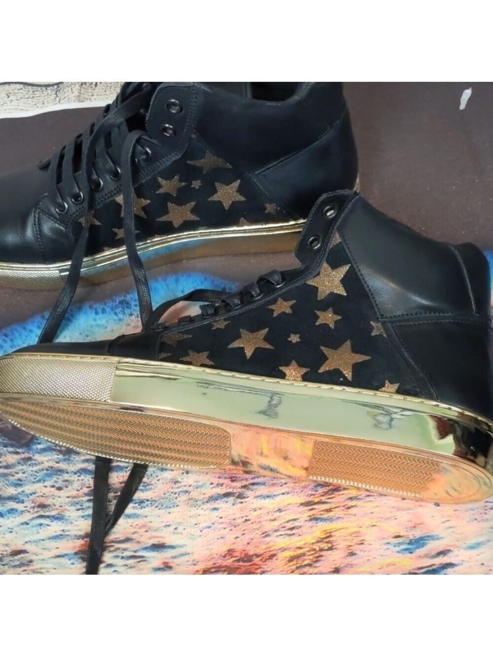 Badgley Mischka men's Garner gold stars high tops size 8.5D